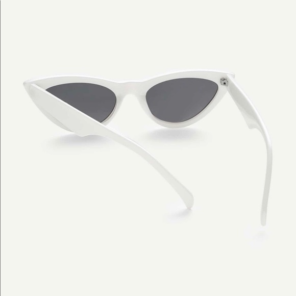 Cool White Cat Eye Fashion Sunglasses - Picture 2 of 4